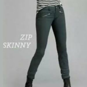 CAbi 3388 Zip Skinny Moto Stretch Denim Jeans Size 4